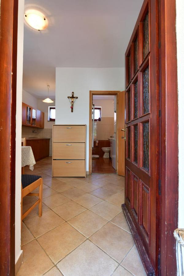Holiday Home Matan Saborsko ภายนอก รูปภาพ