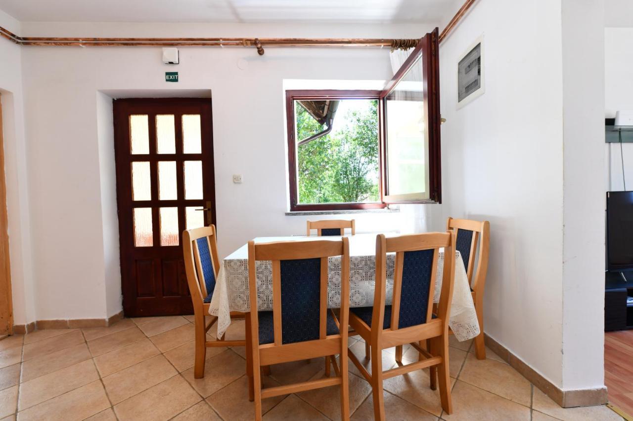 Holiday Home Matan Saborsko ภายนอก รูปภาพ